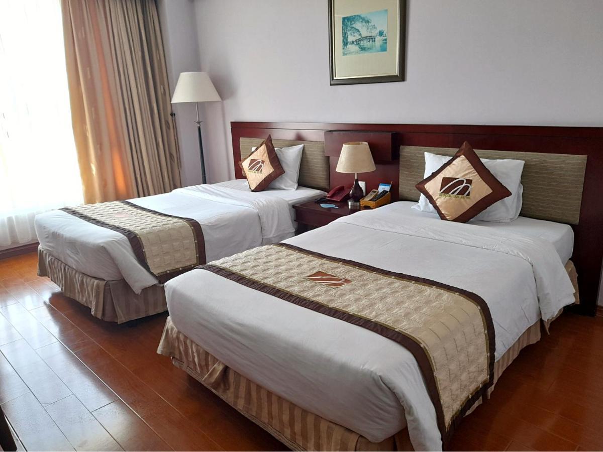 Mondial Hotel Hue Esterno foto
