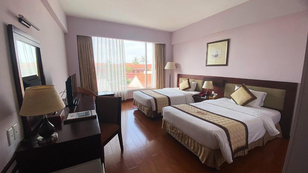 Mondial Hotel Hue Esterno foto