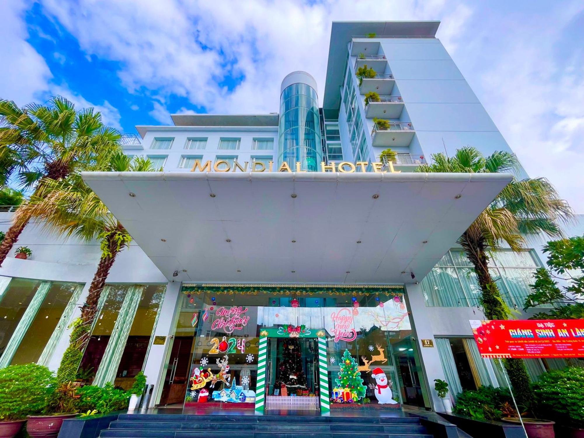 Mondial Hotel Hue Esterno foto