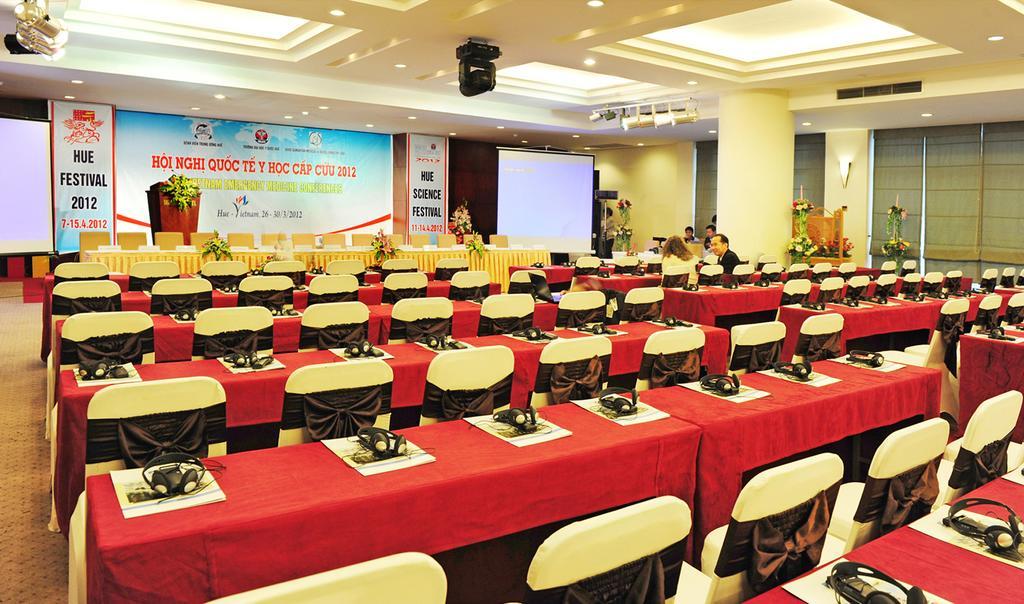 Mondial Hotel Hue Esterno foto