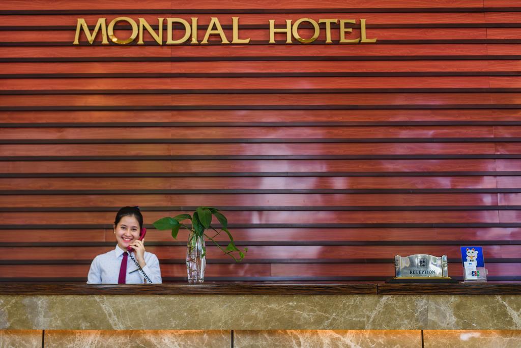 Mondial Hotel Hue Esterno foto